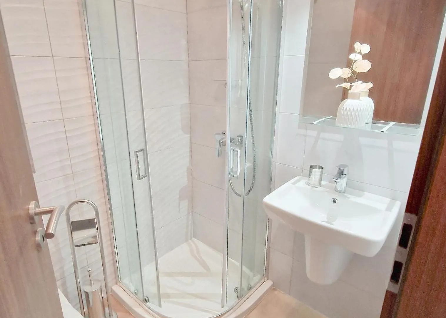 Stylish 2 Bed 2 Bath Apt In St Julians Saint Julian's Malta