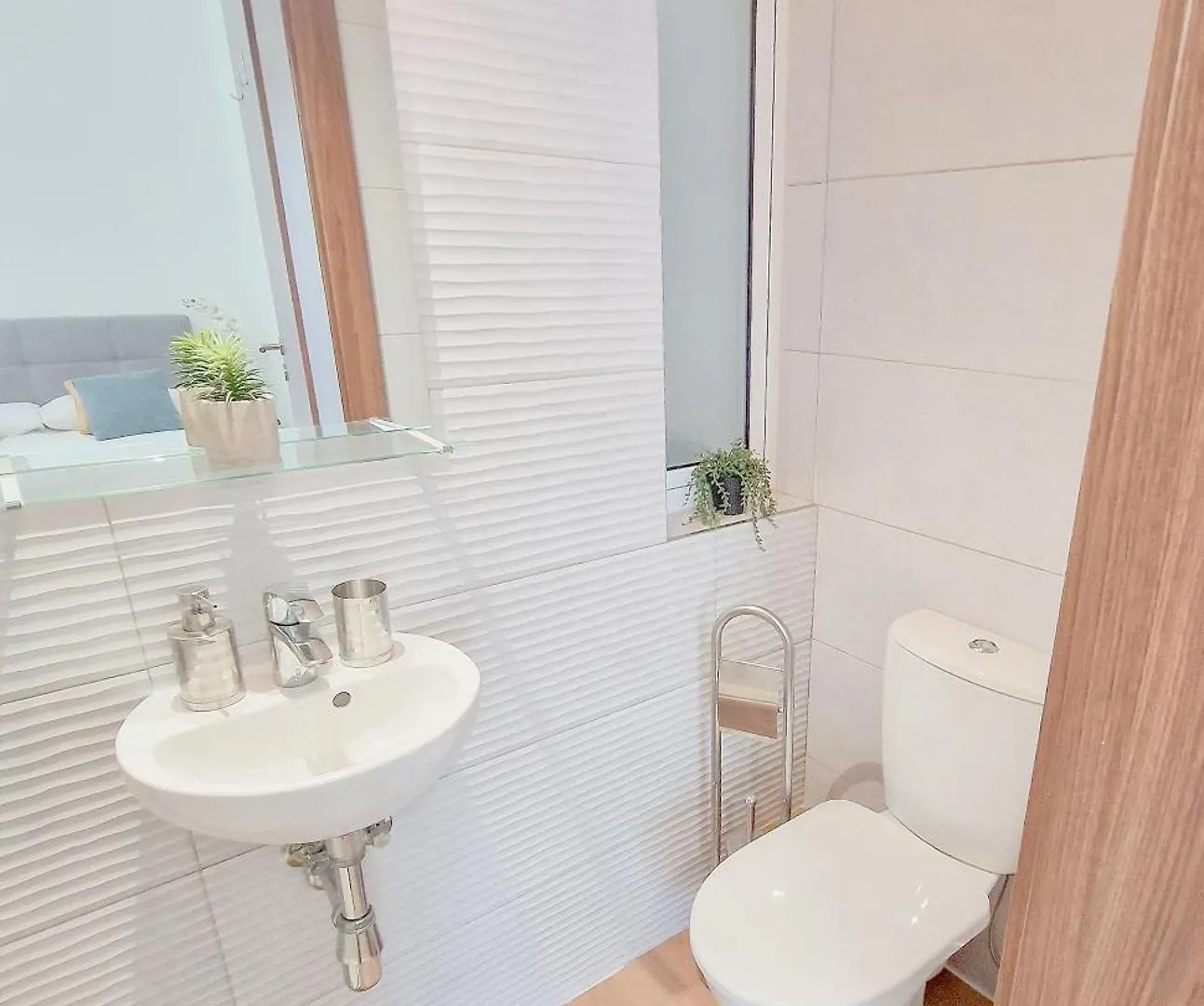 Apartment Stylish 2 Bed 2 Bath Apt In St Julians Saint Julian's Malta